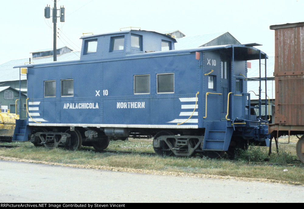 Apalachicola Northern caboose X10